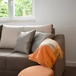 Bel *