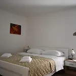 Bel *